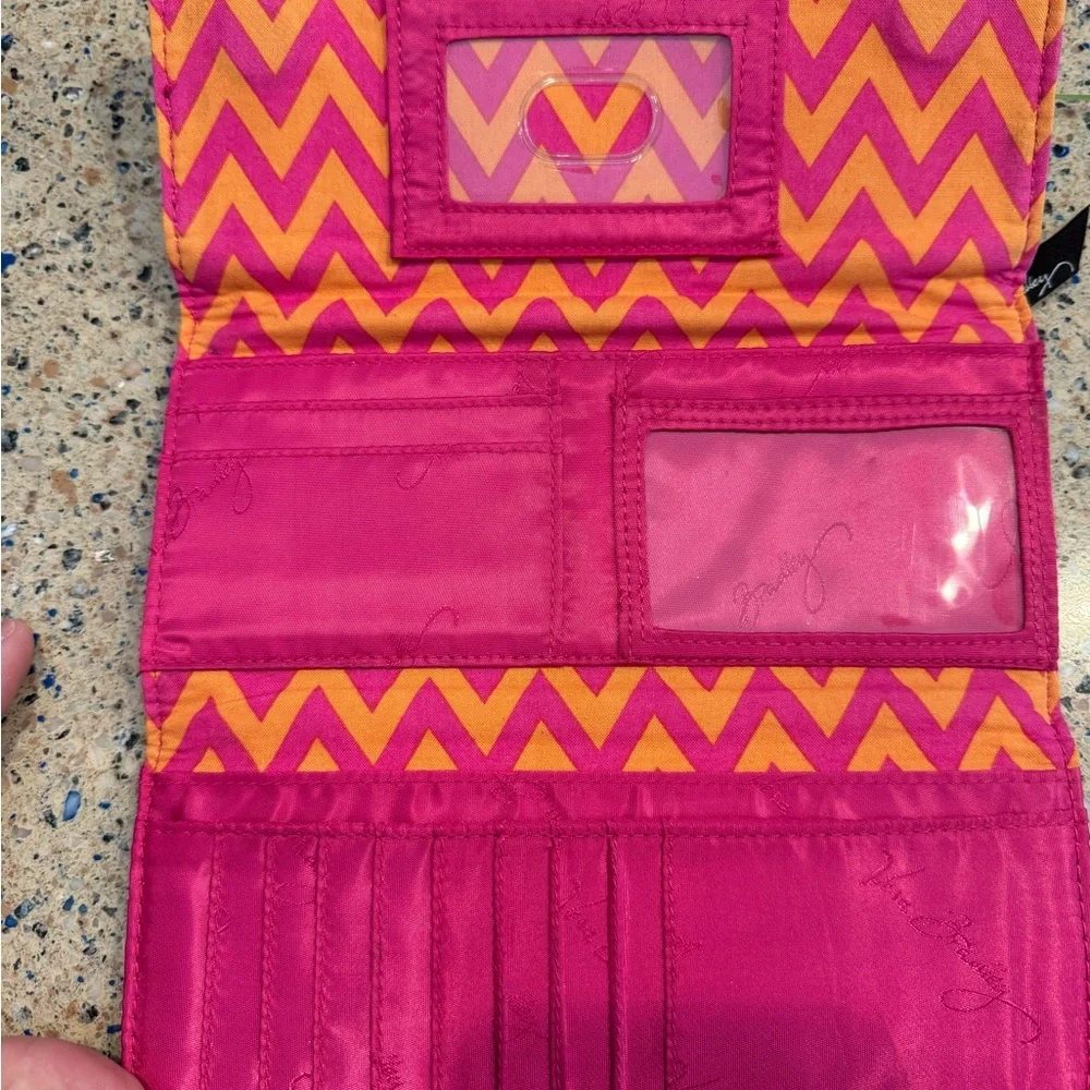 Vera Bradley Women's Floral Wallet - Multicolor NWOT Trifold